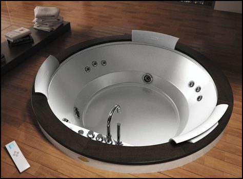 Ванная комната для дома - концепция современного джакузи