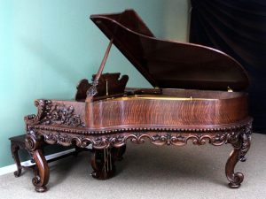 10 интересных и необычных пианино