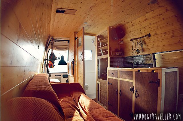 Уютный дом из фургона