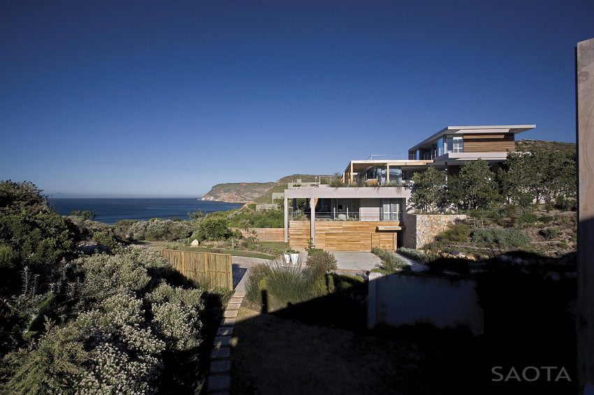 Impressive-home-in-South-Africa-252C-by-SAOTA-09