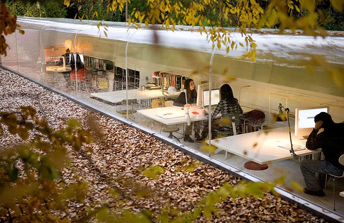 Architecture-Office-in-The-Middle-of-the-Madrid-Woods-01