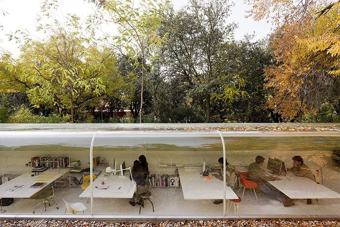 Architecture-Office-in-The-Middle-of-the-Madrid-Woods-02