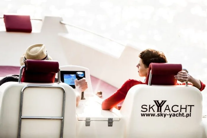 Joystick_Controlled-Joyboat-02