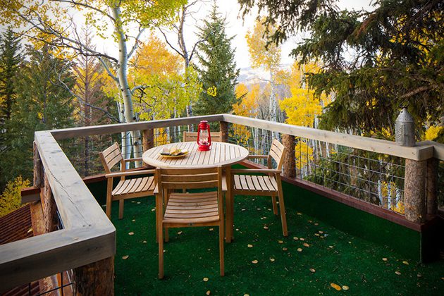 Tree-House-For-the-Grown_ups-in-Colorado-01