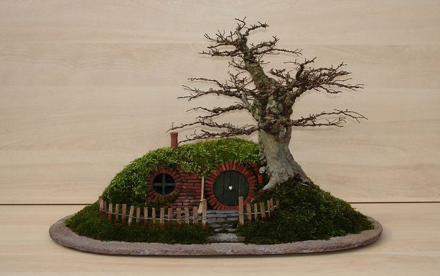 Miniature-Hobbit-Home-07
