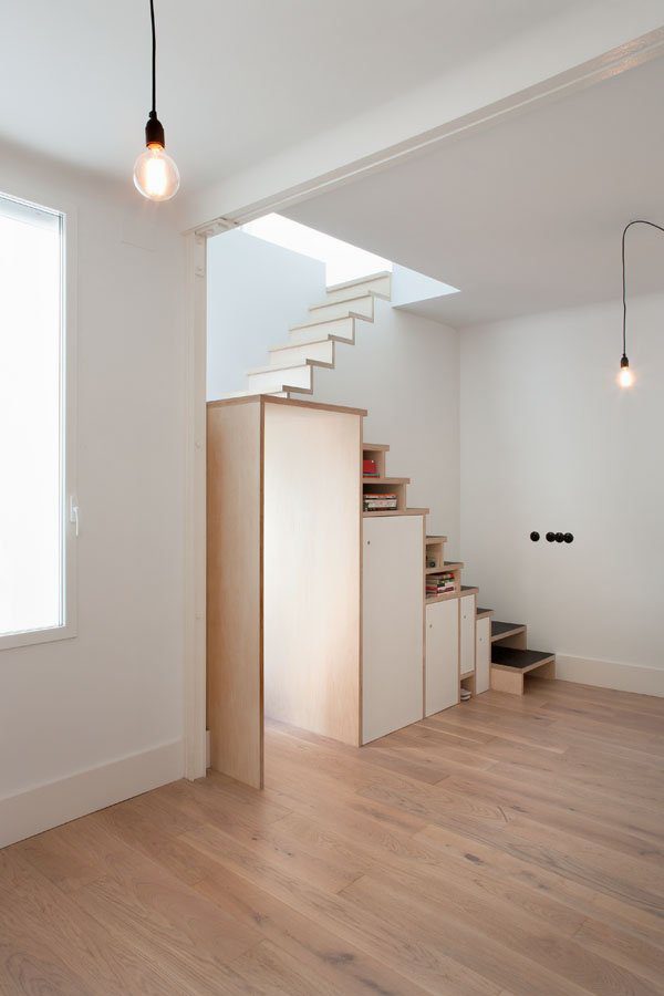 Plywood-Staircase-with-Lots-of-Storage-Space-2