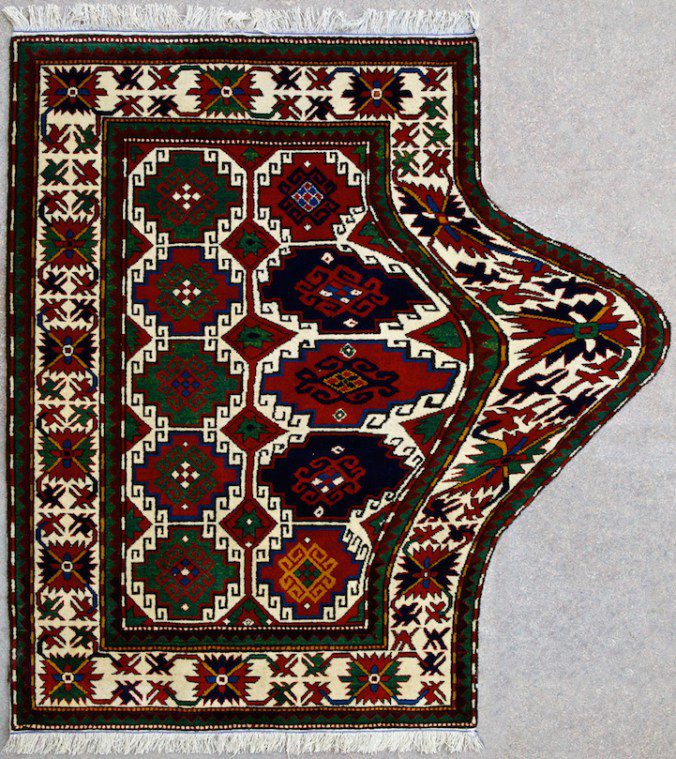 Creating Physical Distortions Into Traditional Carpets 4