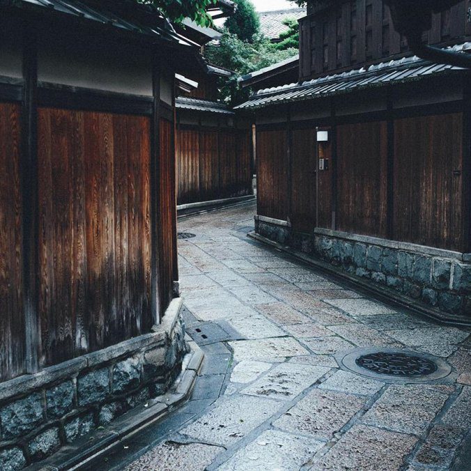 Japanese Photographer Captures Amazing Beauty Of Everyday Life In His Country 13