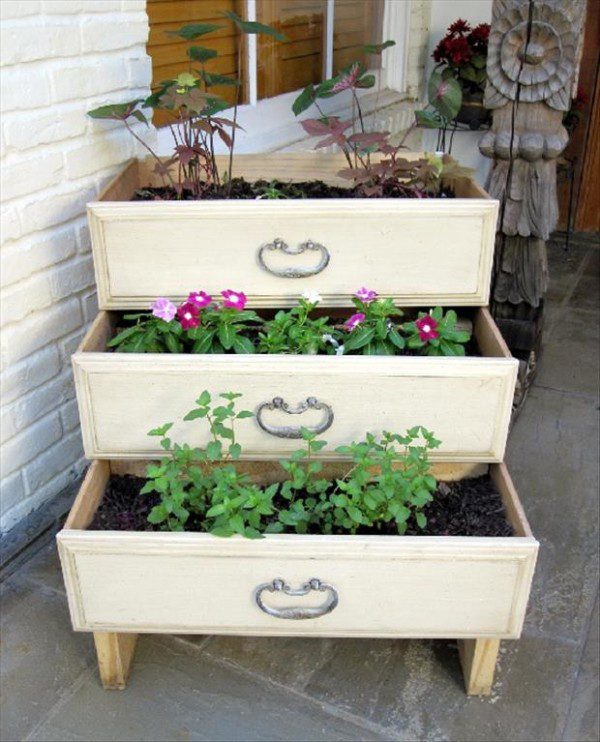 15 Clever Ways To Repurpose Dresser Drawers 10