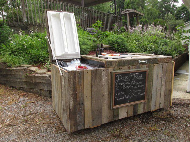 Turning an Old Broken Refrigerator into an Awesome Rustic Cooler 13