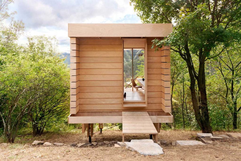 The Hermitage Cabin Designed By LLABB Provides a Remarkable Experience ...