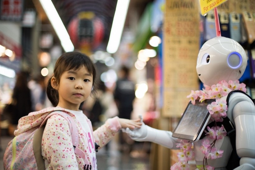 a child with robot