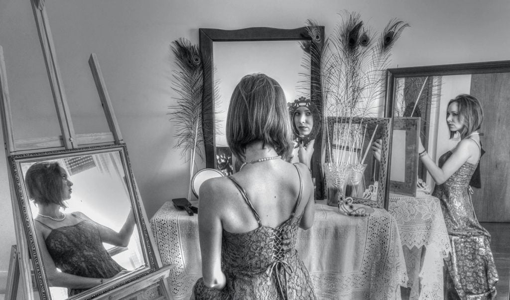 Decorating with Mirrors How to Use Mirrors as Decorative Elements