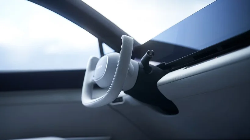Yoke Steering Device