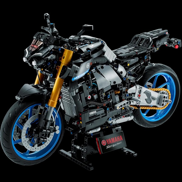 Lego announced the mind-blowing set of Yamaha MT-10 SP for the motorcycle lovers. The set will be on sale on August 1st.
