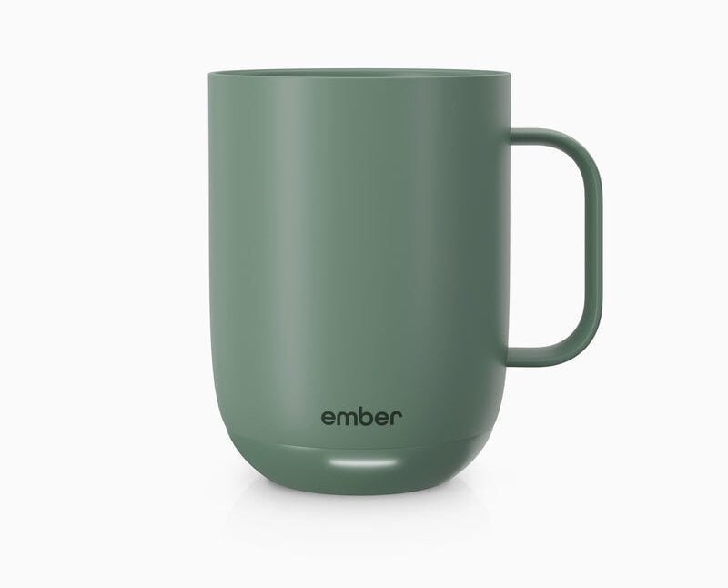 Smart Coffee Mug Keeps Your Drinks Warm