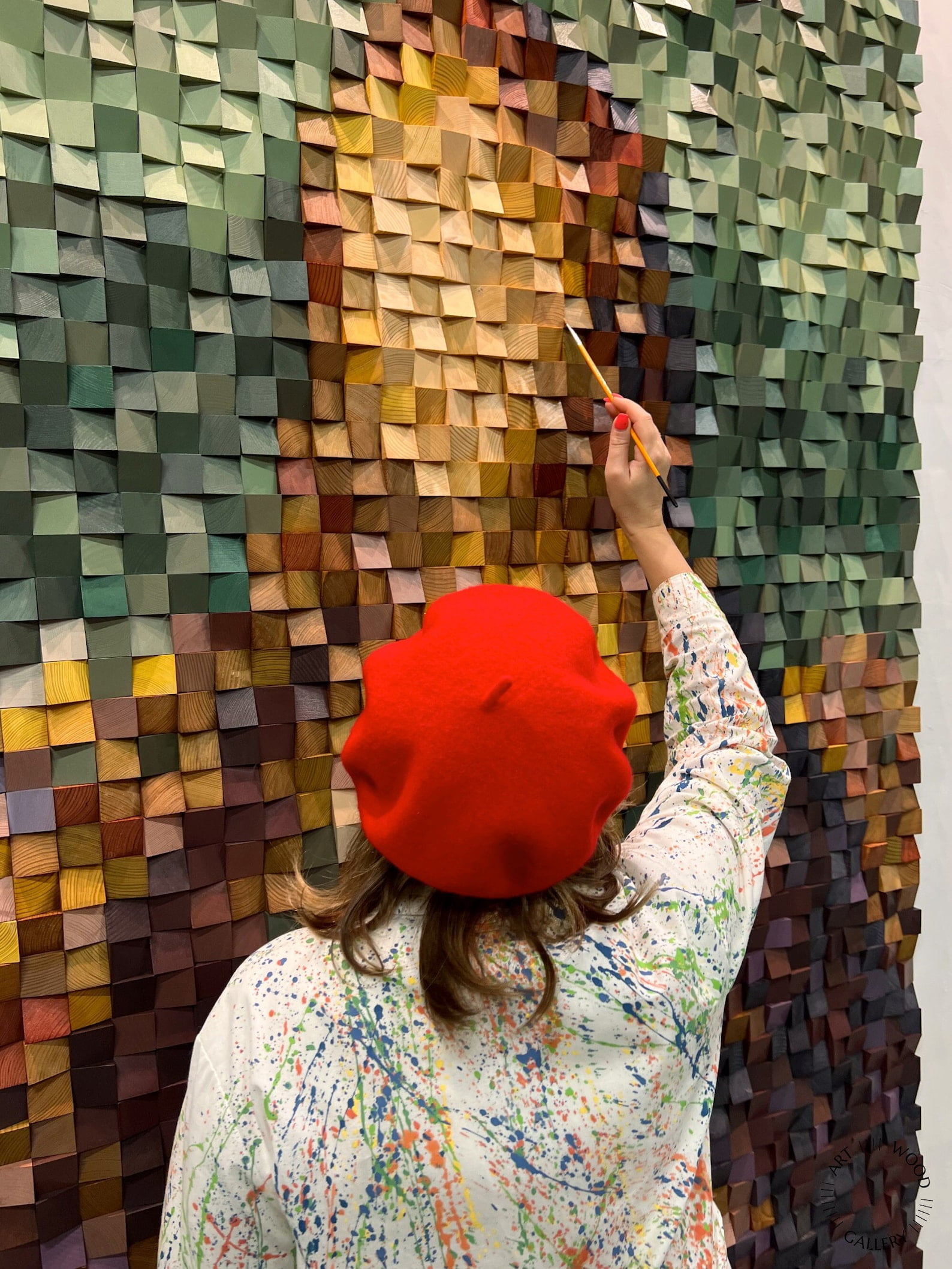 Mona Lisa Recreation Made From Small Wooden Blocks