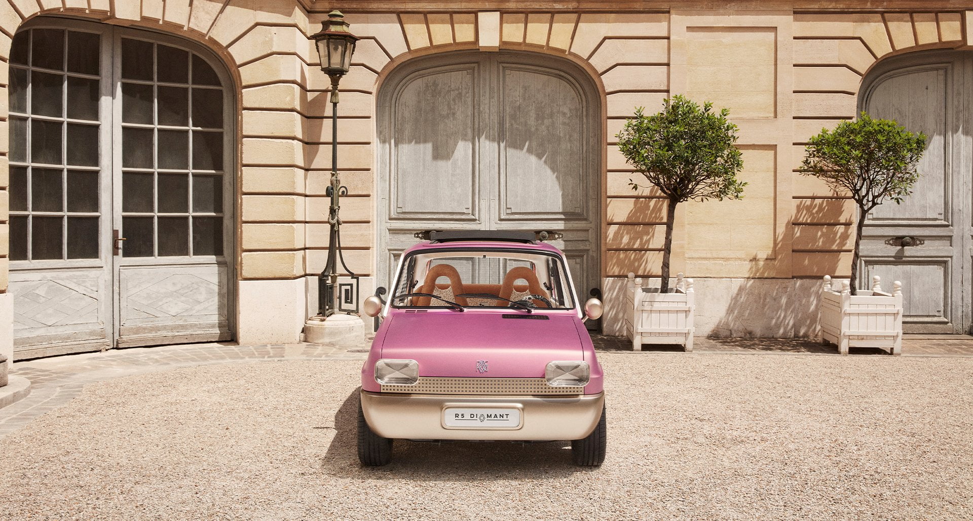 Renault 5 Diamant Shines Bright Like A Diamond