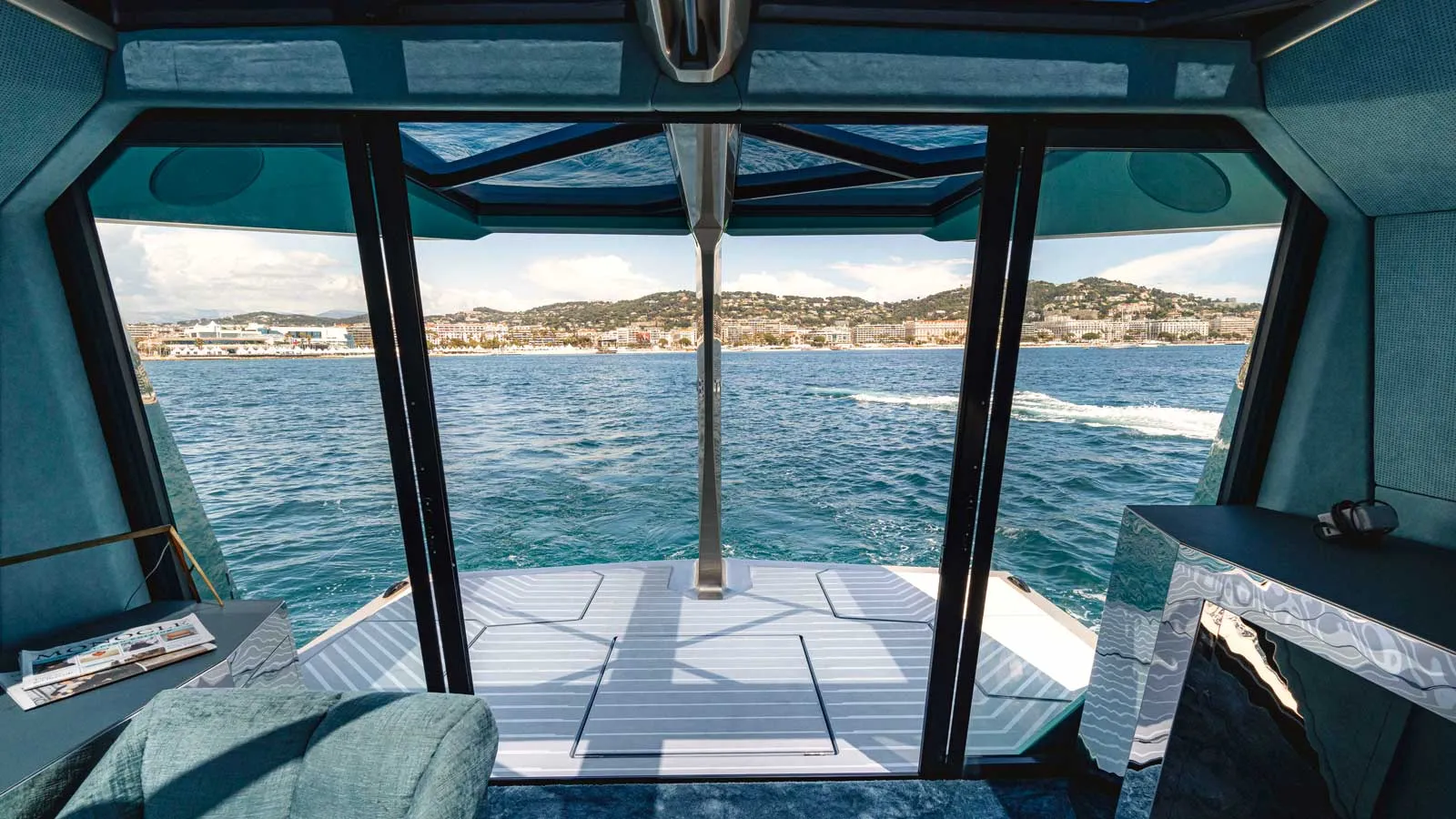 BMW and TYDE’s Electric Boat Design That Glides Above the Water