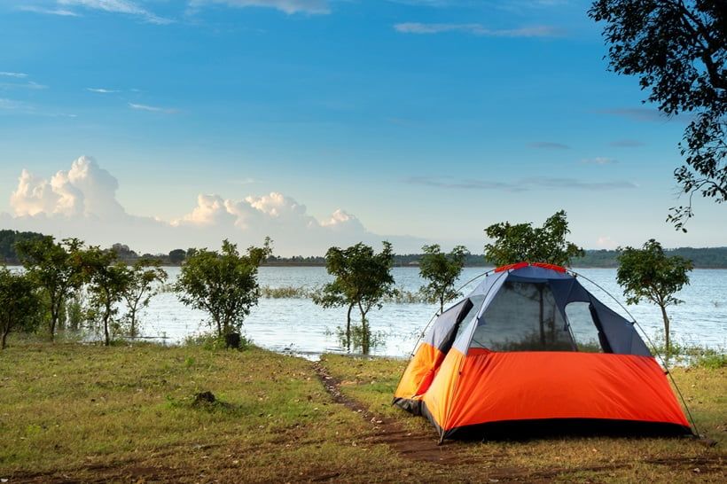 camping near lake