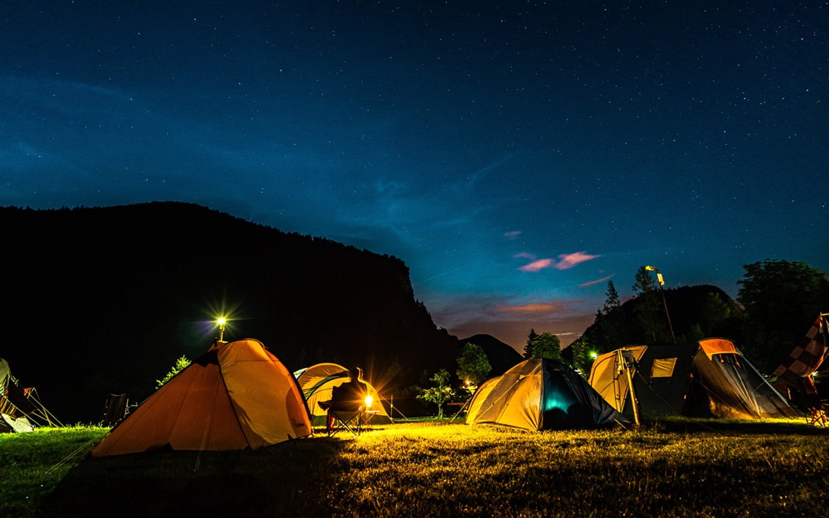 Knowing how to keep wild animals away while camping is of utmost importance for a safe and enjoyable camping experience.
