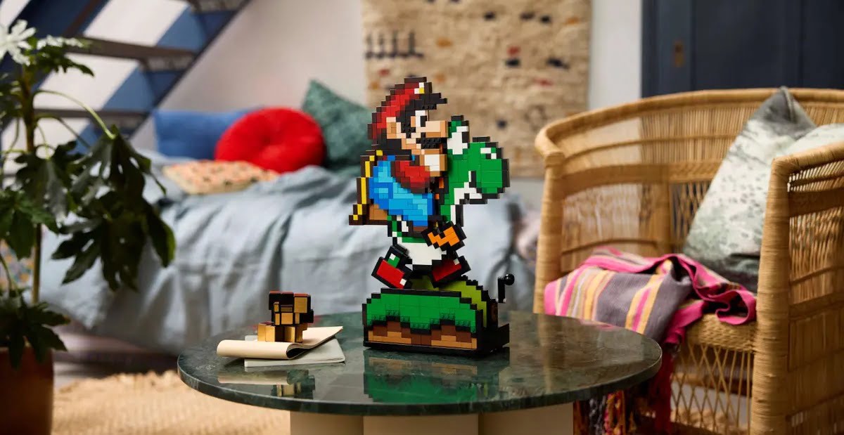 If you would like to return to the era of sidescrolling Nintendo games, you should definitely get the LEGO Mario and Yoshi set on October 1.