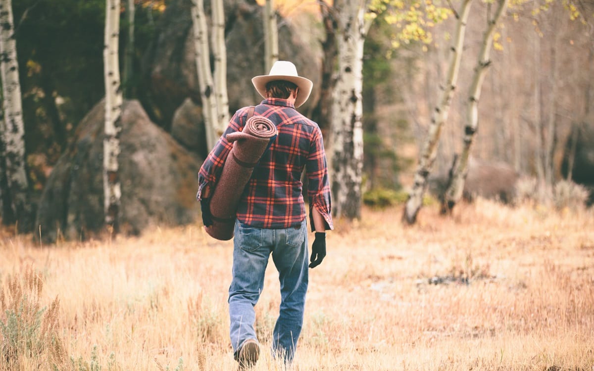 If you are ready to leave the comfort of tents and take your camping experience to another level, cowboy camping might be for you.