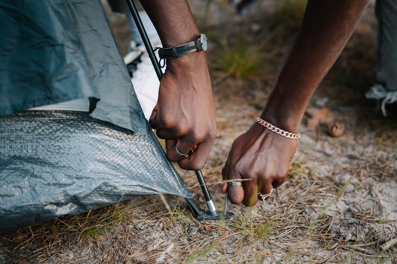 If you have never done it before, you may not know how to set up a tent. And this job might seem daunting for you.