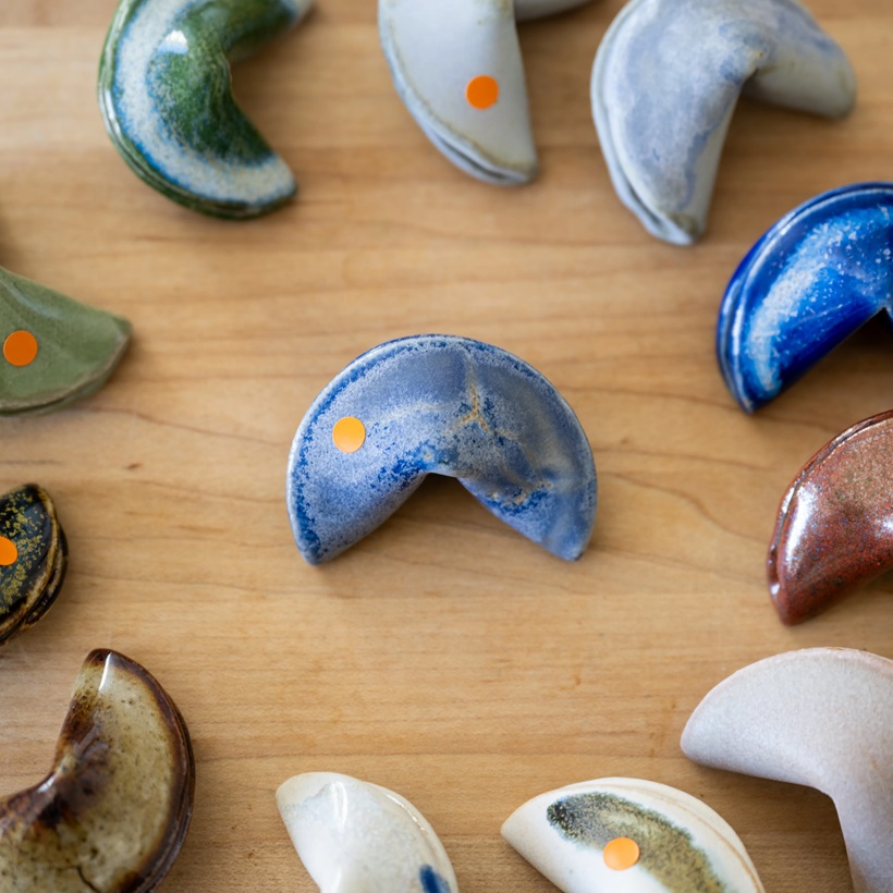 chinese cookies in ceramic