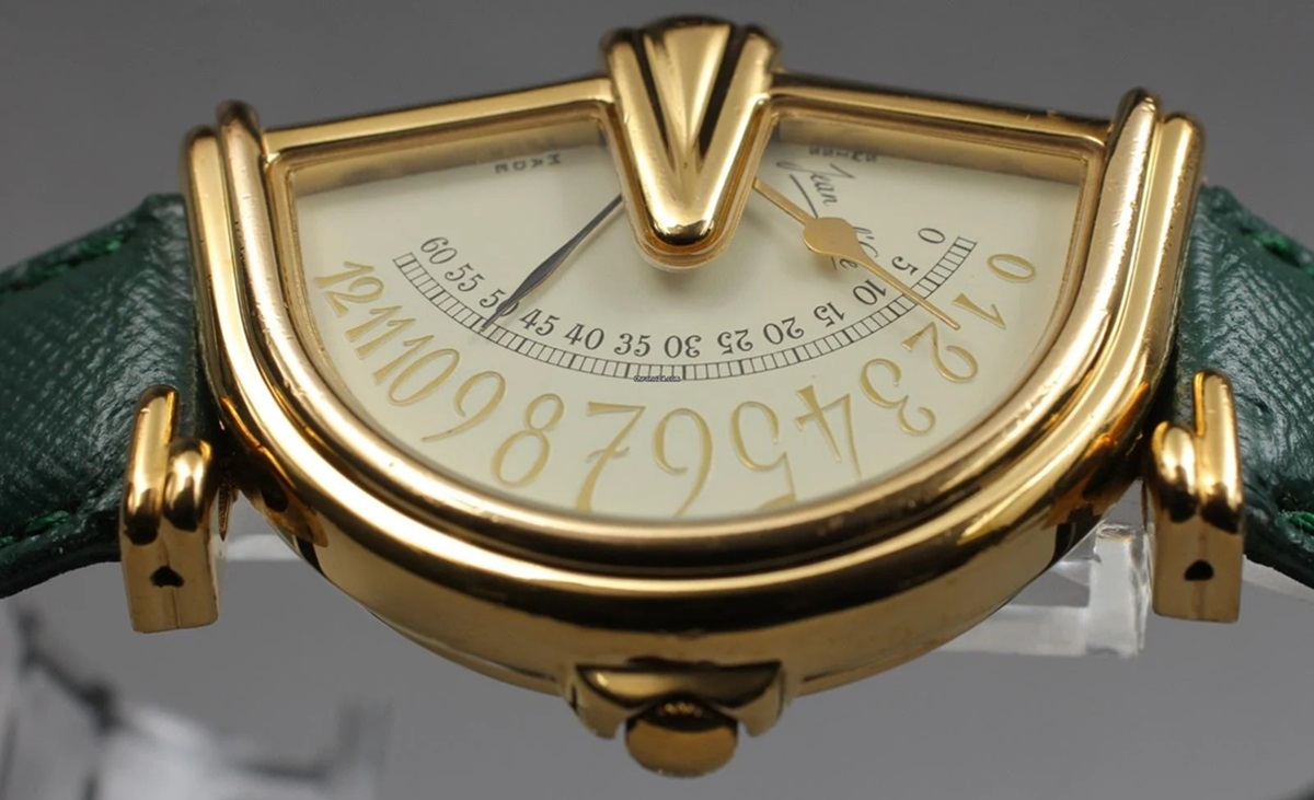 The Jean d'eve Sectora watch series holds a special place in the horology industry for its revolutionary approach to timekeeping.