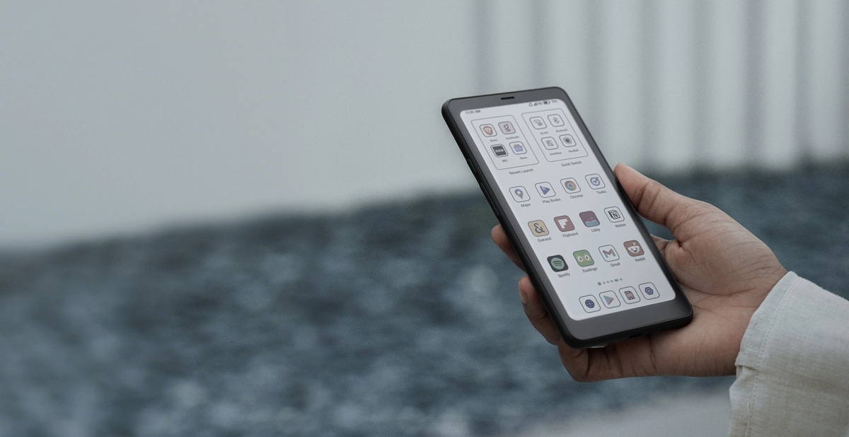 BOOX Palma 2 Pro digital notebook is a compact yet powerful E-Ink device designed for users who value clarity, performance, and portability.