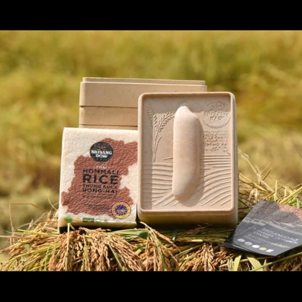 Srisangdao represents recycled food packaging made from rice husks. And this is a significant step forward in sustainable solutions.