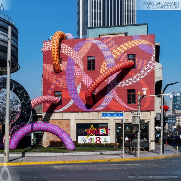 The Weije Yang Mystical Serpent was inspired by the mythical legends surrounding the Mystery Serpent that is a symbol of transformation